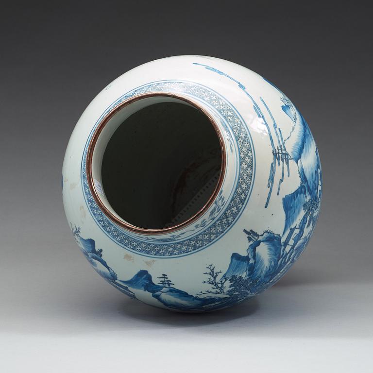 A large blue and white vase, Qing dynasty, Qianlong (1736-95).