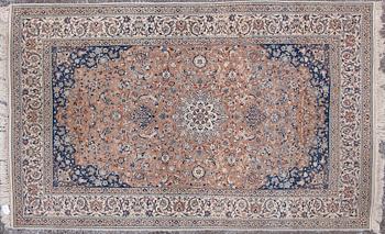 MATTA, Isfahan. Ca 249x158 cm.