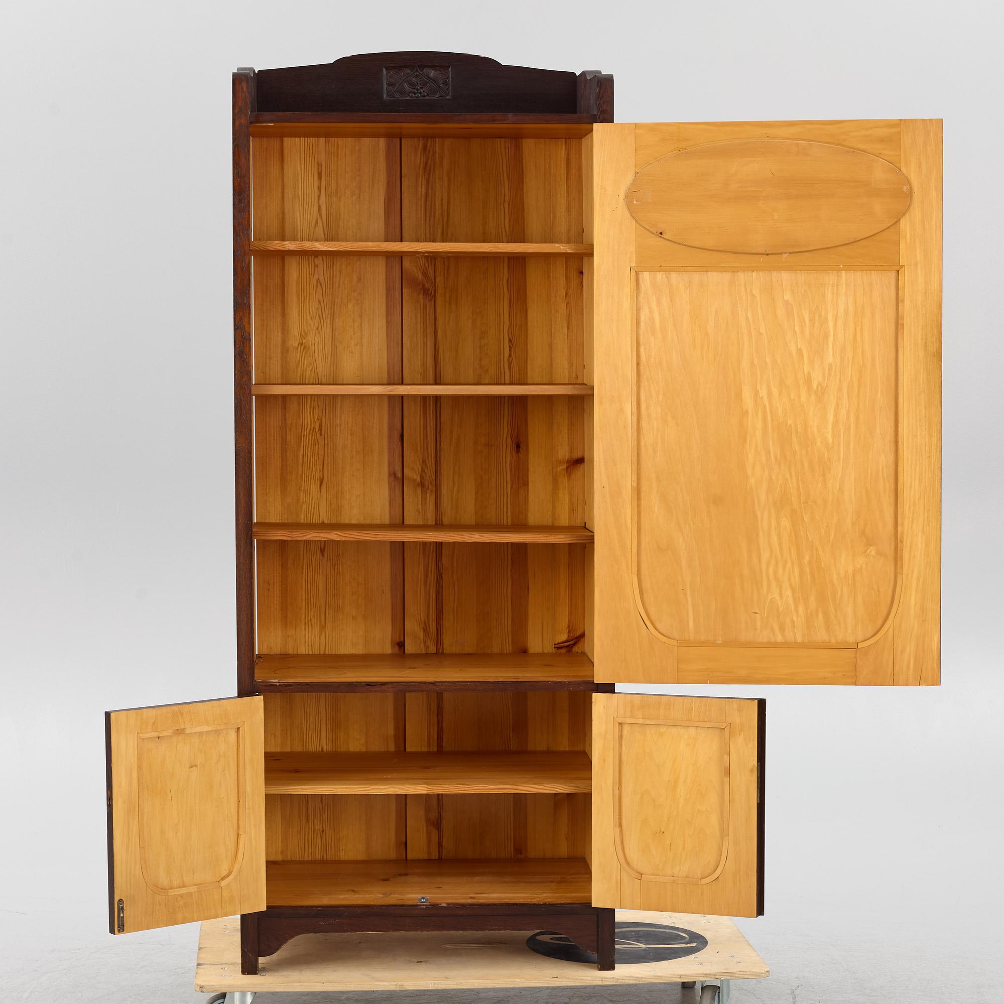 A wardrobe, first half of the 20th Century.