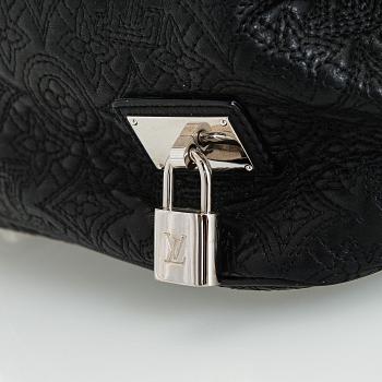 Louis Vuitton, väska, "Antheia Lilia".