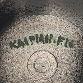 Birger Kaipiainen, a decorative stoneware dish, signed Kaipiainen.