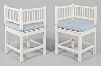 MÖBELGRUPP, 4 delar, 1900-talets första hälft.