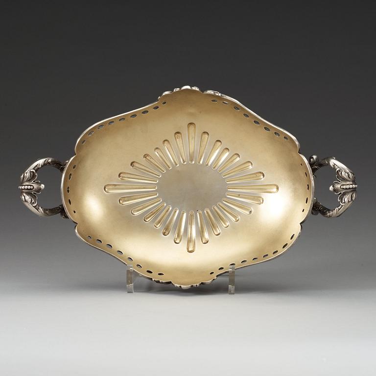 A Russian 19th century parcel-gilt bowl, unidentified mark.