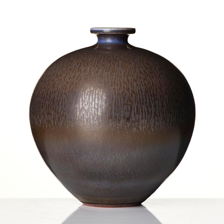Berndt Friberg, a stoneware vase, Gustavsberg Studio, 1968.