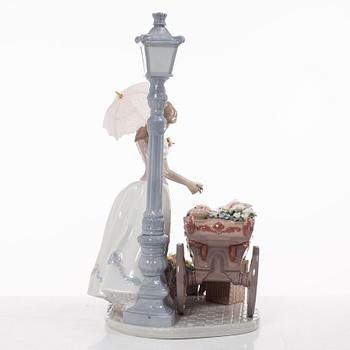 Miguel Angel Santaeulalia, figurin, "Flowers for everyone", Lladró, Spanien.