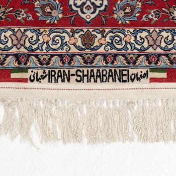 Matta, Isfahan, signerad Iran Shaabanei, ca 243 x 153 cm.