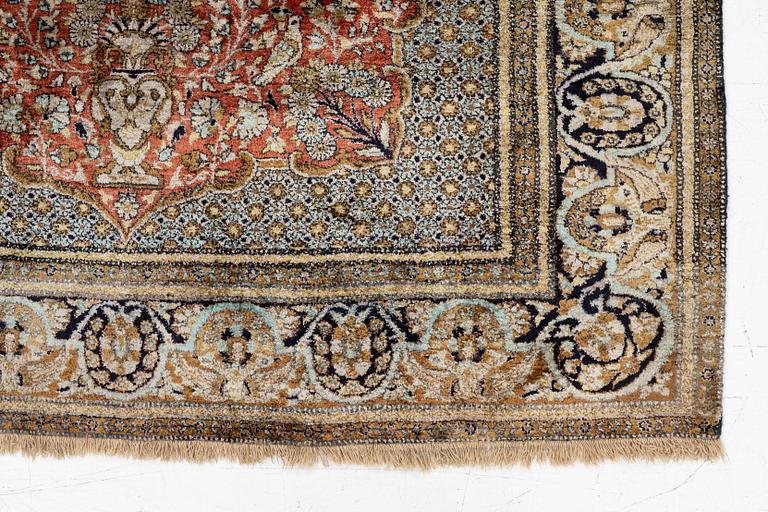 Carpet, Kashmir, approx. 205 x 138 cm.