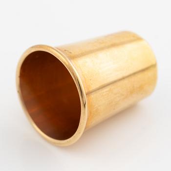 Fingerborg, 18K guld med vit sten.