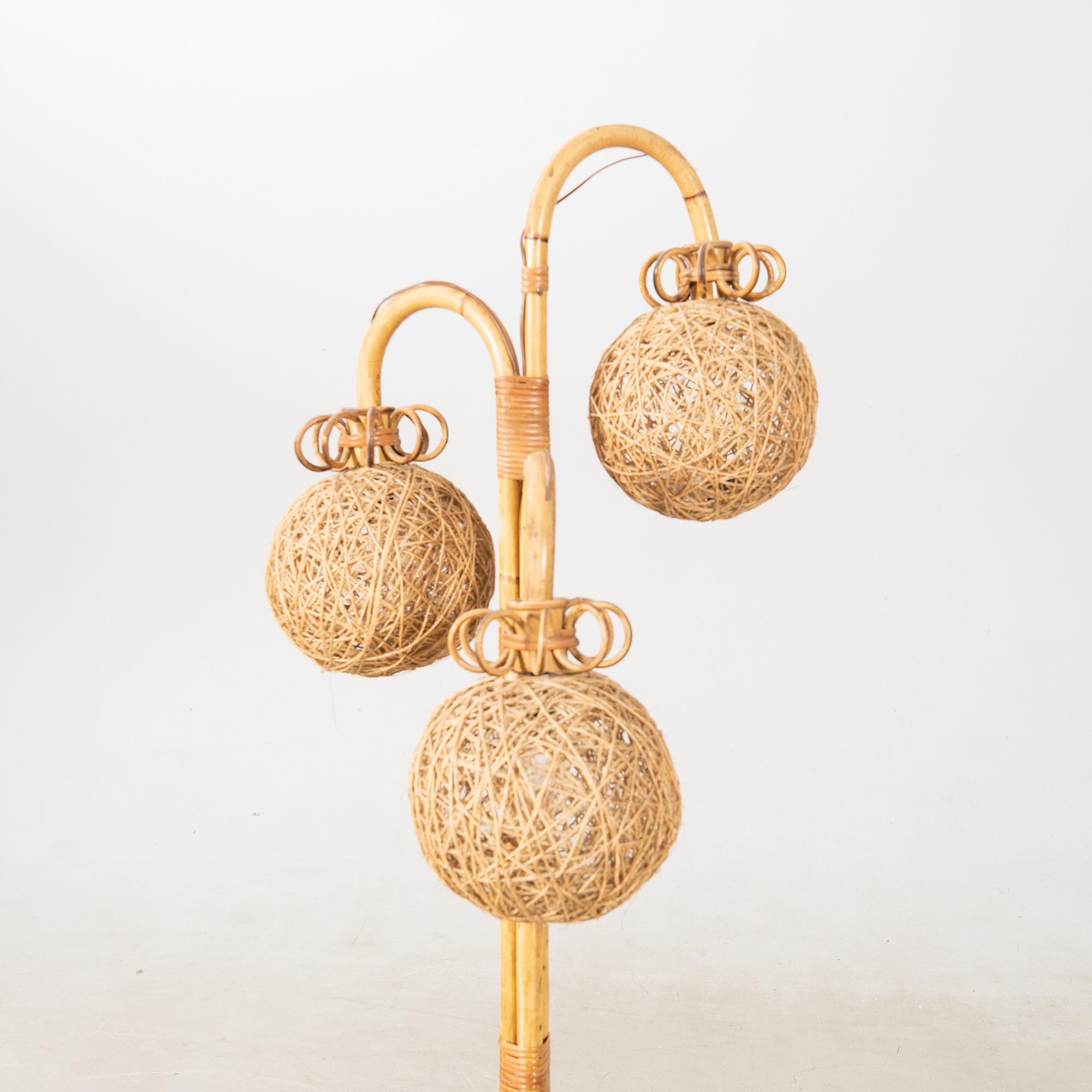 Golvlampa, 1900-talets mitt/andra hälft.