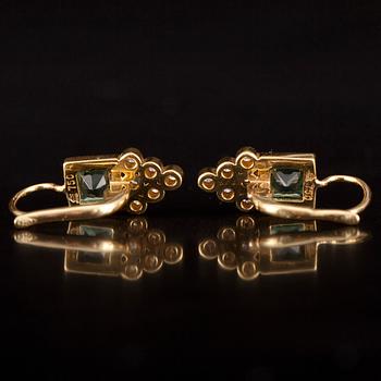 ÖRHÄNGEN, guld 18K, turmaliner 2 x 0,80 ct, 12 diamanter tot. 0,18 ct. TEMPLE ST CLAIRE, USA. Vikt 5,3 g.