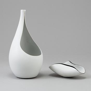 STIG LINDBERG, a 'Pungo' vase and 'Vecka' bowl from Gustavsberg.
