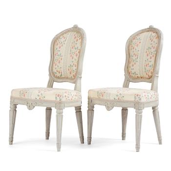 70. A pair of Gustavian chairs by I. E. Höglander (master in Stockholm 1777-1813).