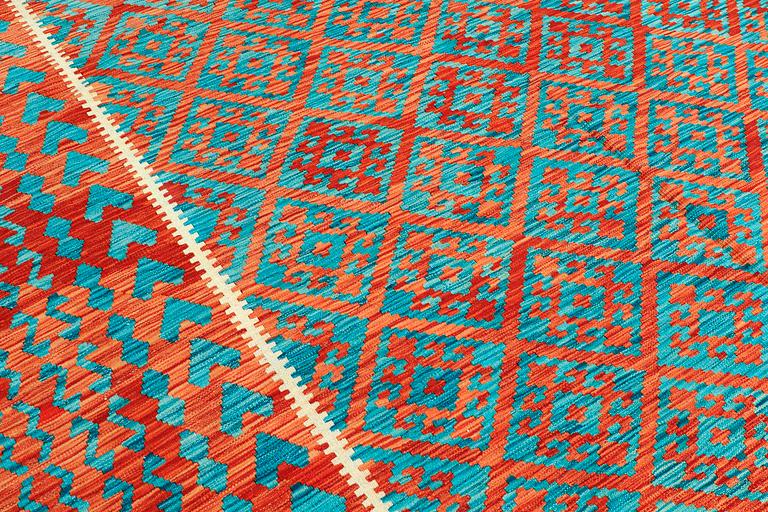 A carpet, Kilim, ca 437 x 299 cm.