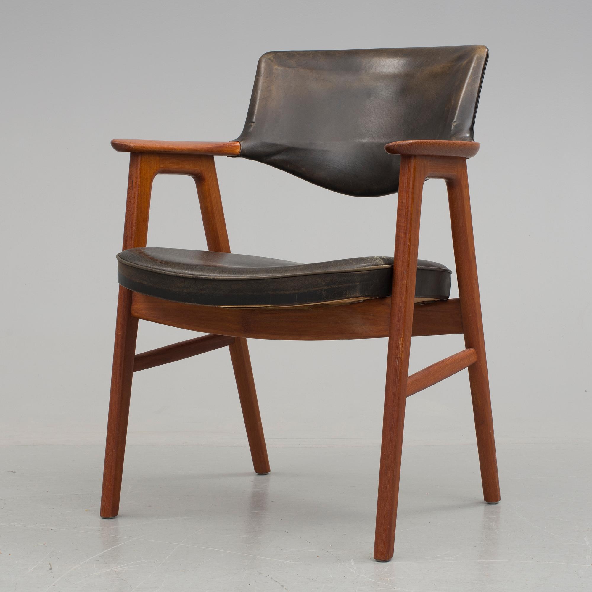 KARMSTOL, Eric Kirkegaard, Høng stolefabrik, Danmark, 1900-talets mitt.