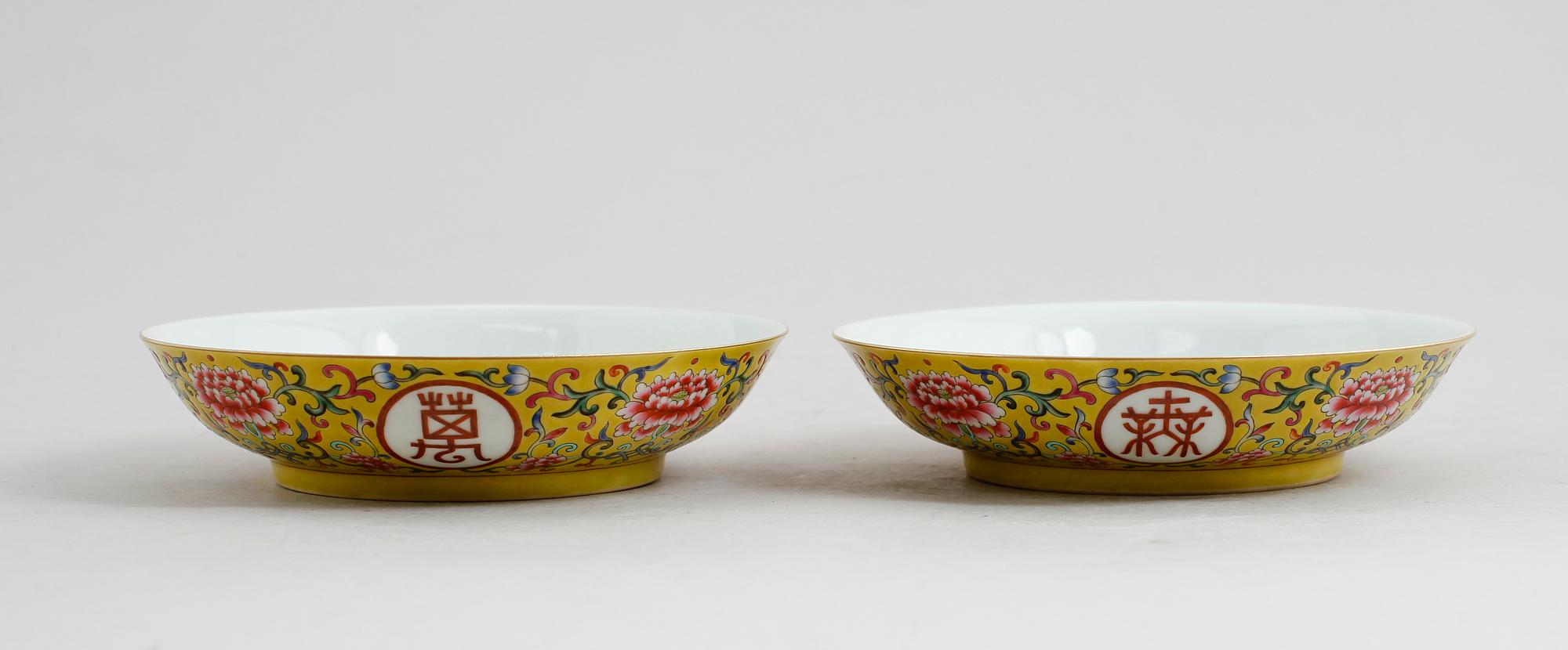 FAT, 2 st, porslin, Kina, 1900-/2000-tal.