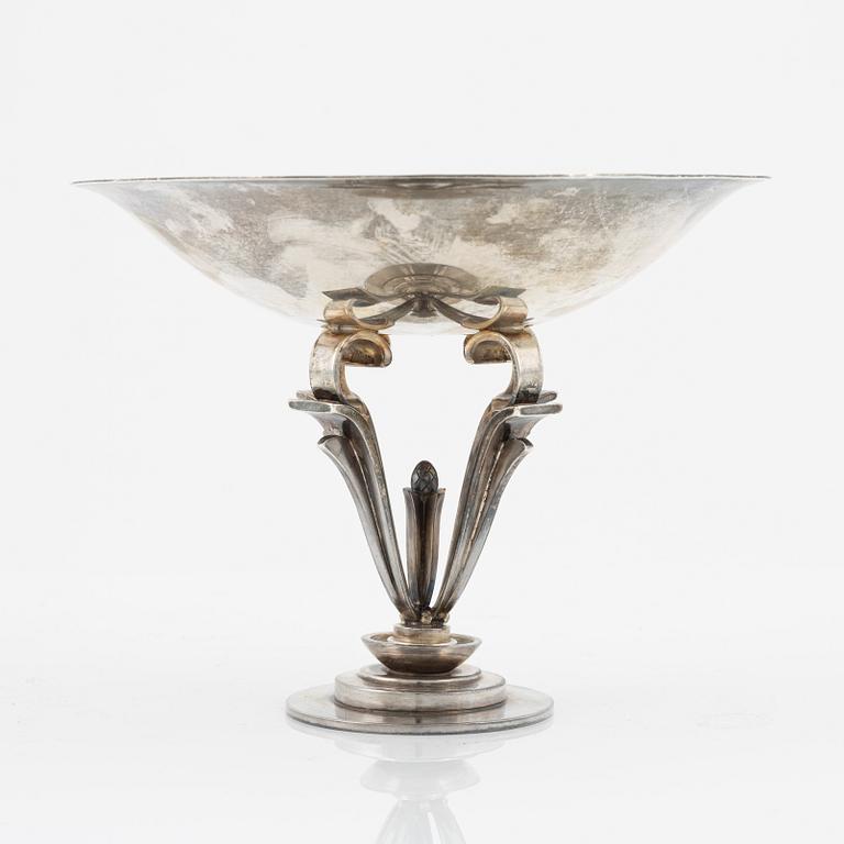 Harald Nielsen för Georg Jensen, skål på fot, sterlingsilver, Köpenhamn, design nr 688, 1933-1944.