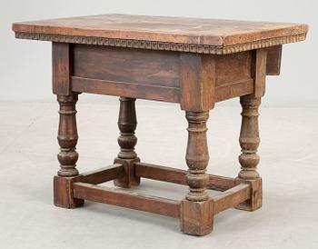BORD, barockstil, omkring sekelskiftet 1900.