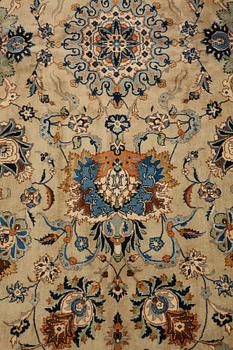 A carpet, Old Kashan, ca 421,4 x 322,5 cm.