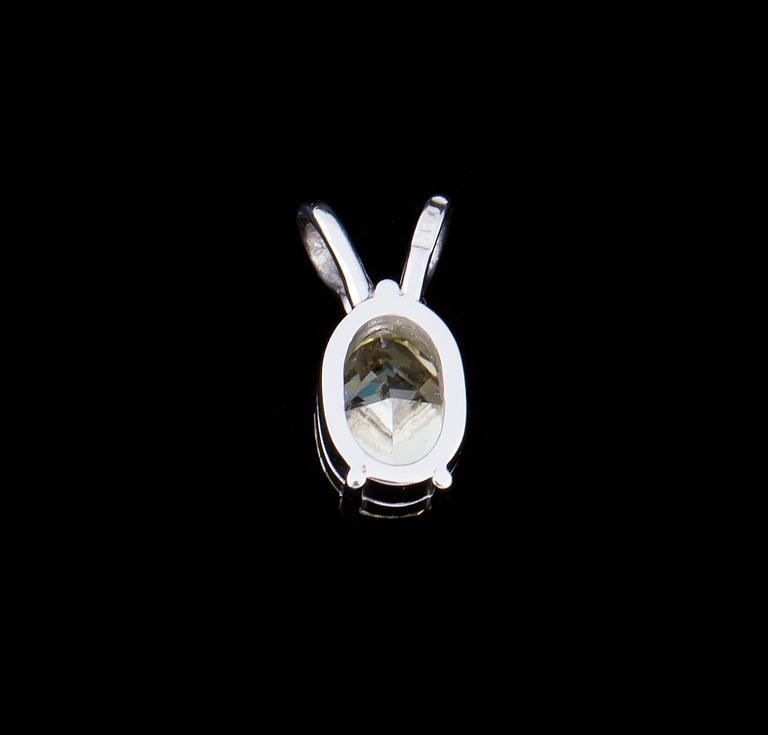 HÄNGE, 18 k vitguld med oval fasettslipad diamant, enl cert Fancy Light Yellow, ca 0,92 ct. Vikt ca 1 g.