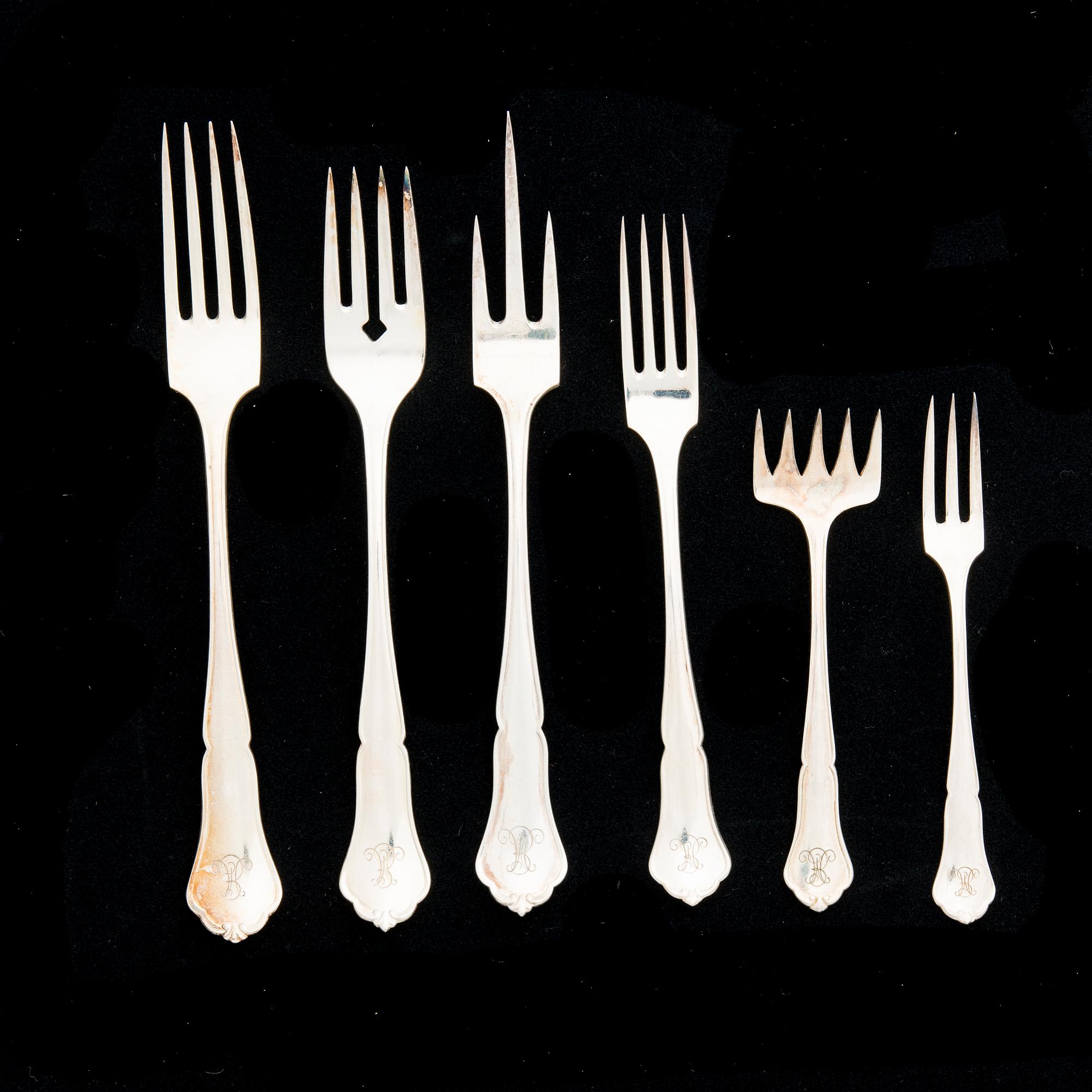 BESTICKUPPSÄTTNING, ca 185 delar, silver, "Chippendale", Kultakeskus 1930/1940-tal. Silvervikt ca 4450 g.