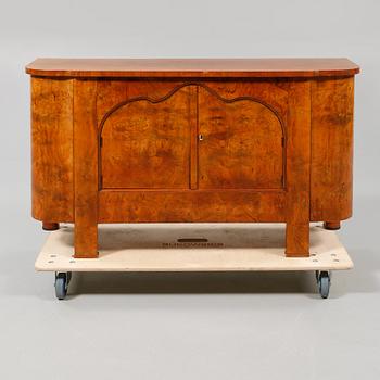 SIDEBOARD, 1900-talets andra kvartal.