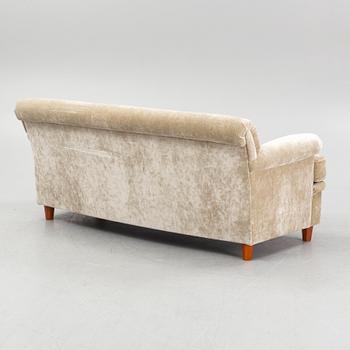 Josef Frank, a sofa, model 678, Firma Svenskt Tenn.