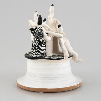 Ulrica Hydman-Vallien, skulptur, stengods, egen ateljé.