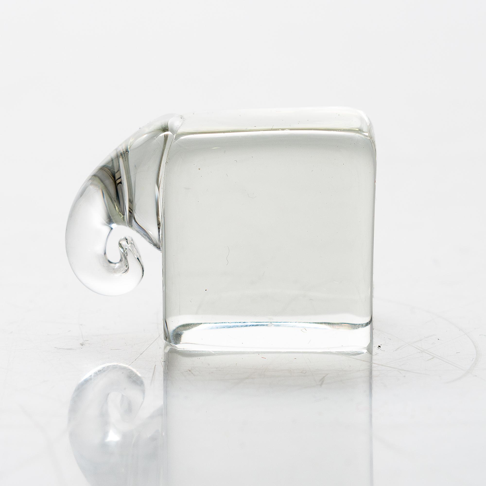 OIVA TOIKKA, lasiveistos, signeerattu Nuutajärvi Notsjö.