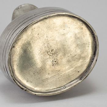 A Baroque style tinn jar, 1800-/1900s.