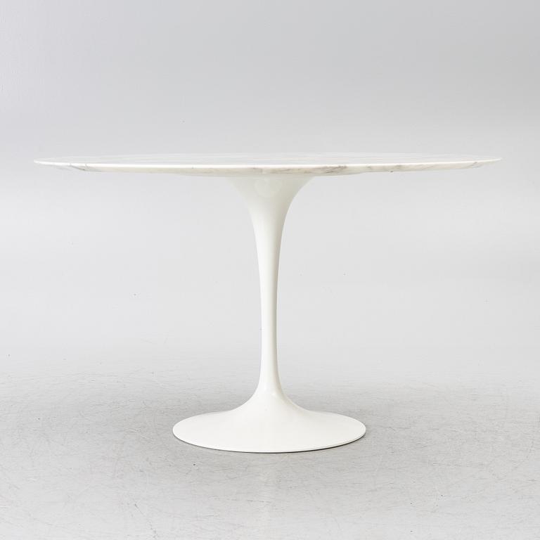 Eero Saarinen, Dining table, “Tulip”, Knoll Studio.