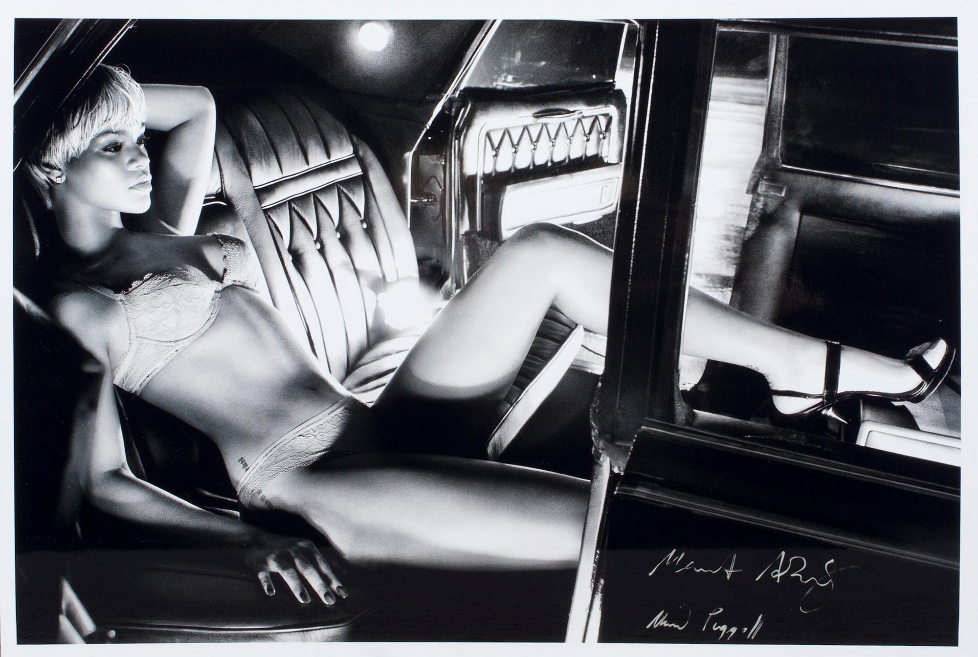 AUTOGRAFBILD, signerad Mert Alas och Marcu Piggot, 2000-tal.