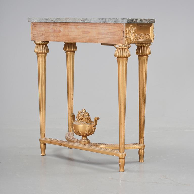 KONSOLBORD, gustaviansk stil. 1900-talets andra kvartal.