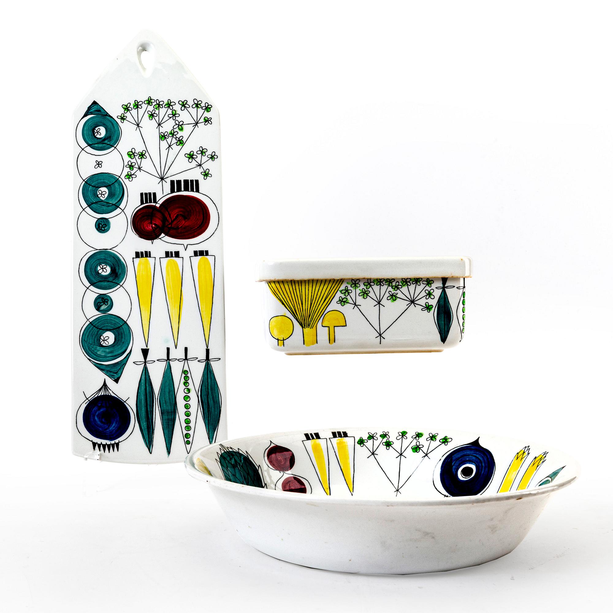 Marianne Westman, a 3 pcs porcelain "Picknick" service Rörstrand later part of the 20th century.