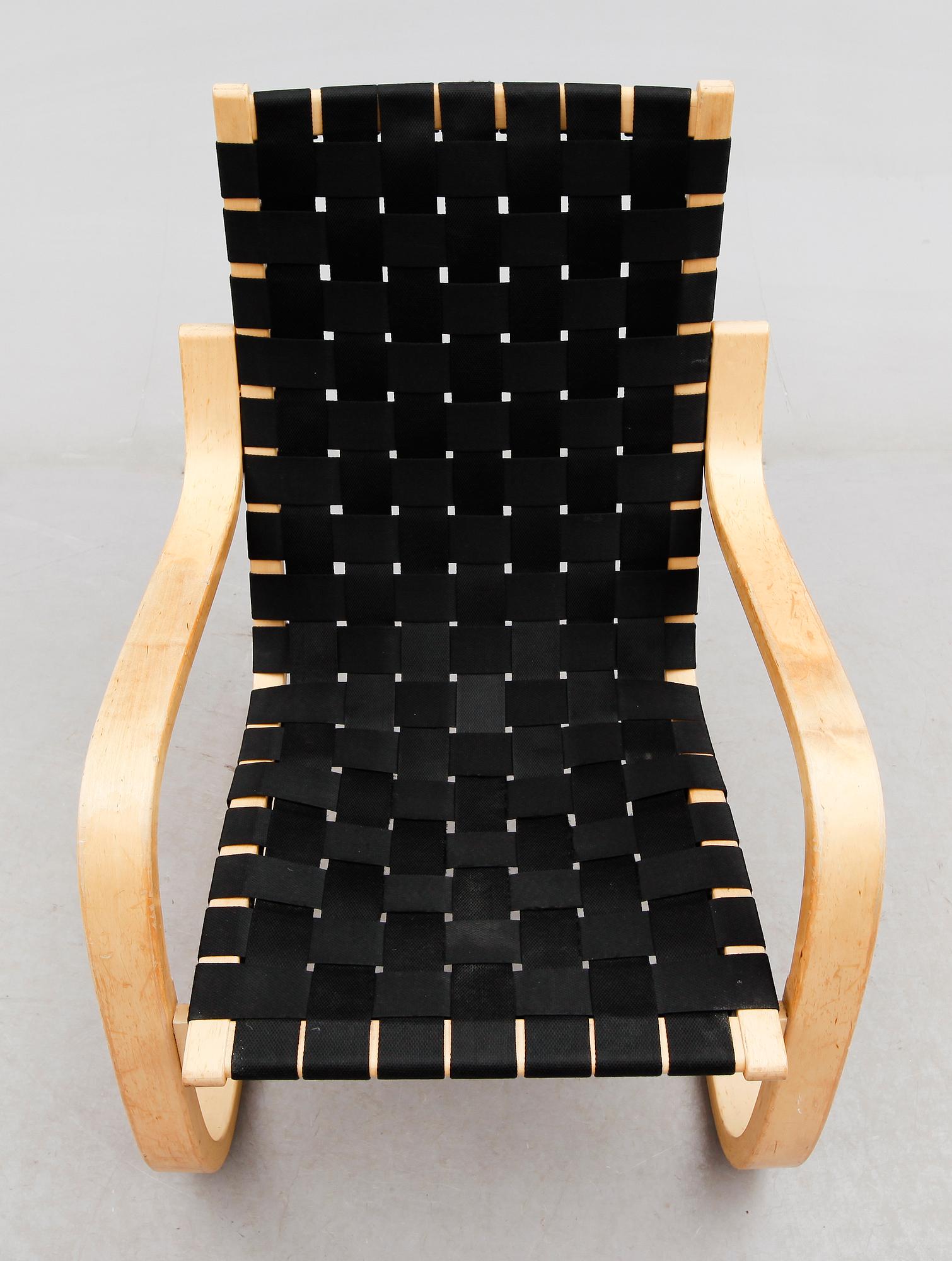 FÅTÖLJ, modell 406, Alvar Aalto, 1900-talets andra hälft.