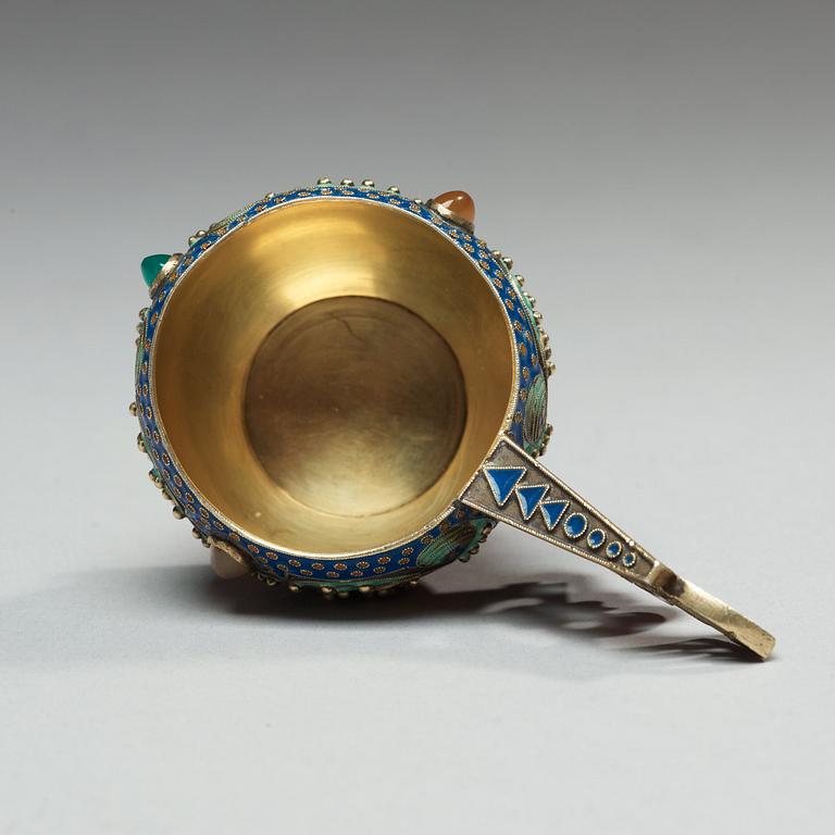 A Russian early 20th century silver-gilt and enamel kovsh, makers mark of Fedor Rückert, Moscow 1899-1908.