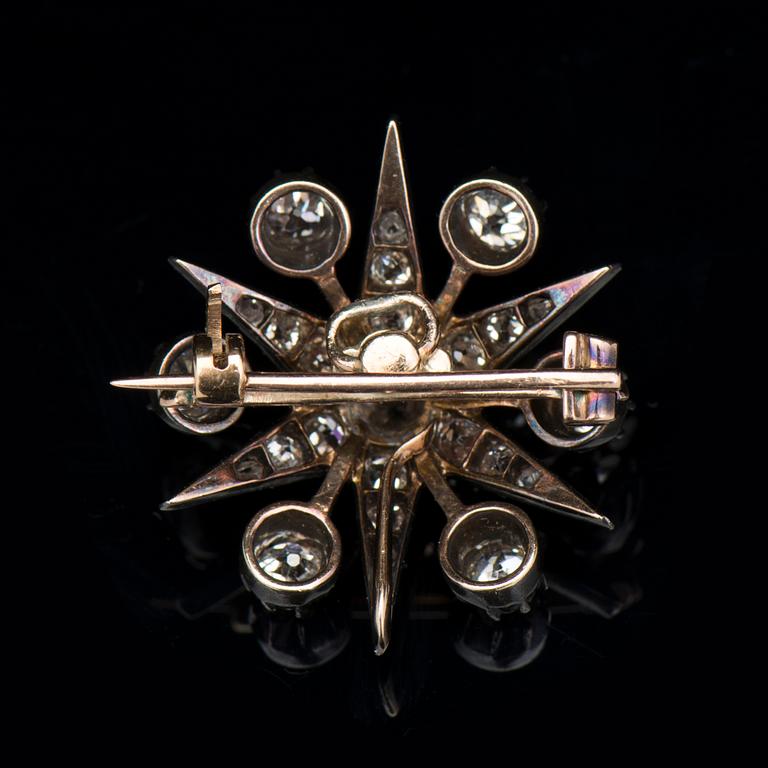 BROSCH / HÄNGE, gammalslipade diamanter, 14K guld, silver.