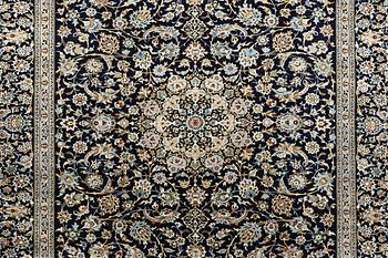A carpet, Kashan, ca 413 x 312 cm.