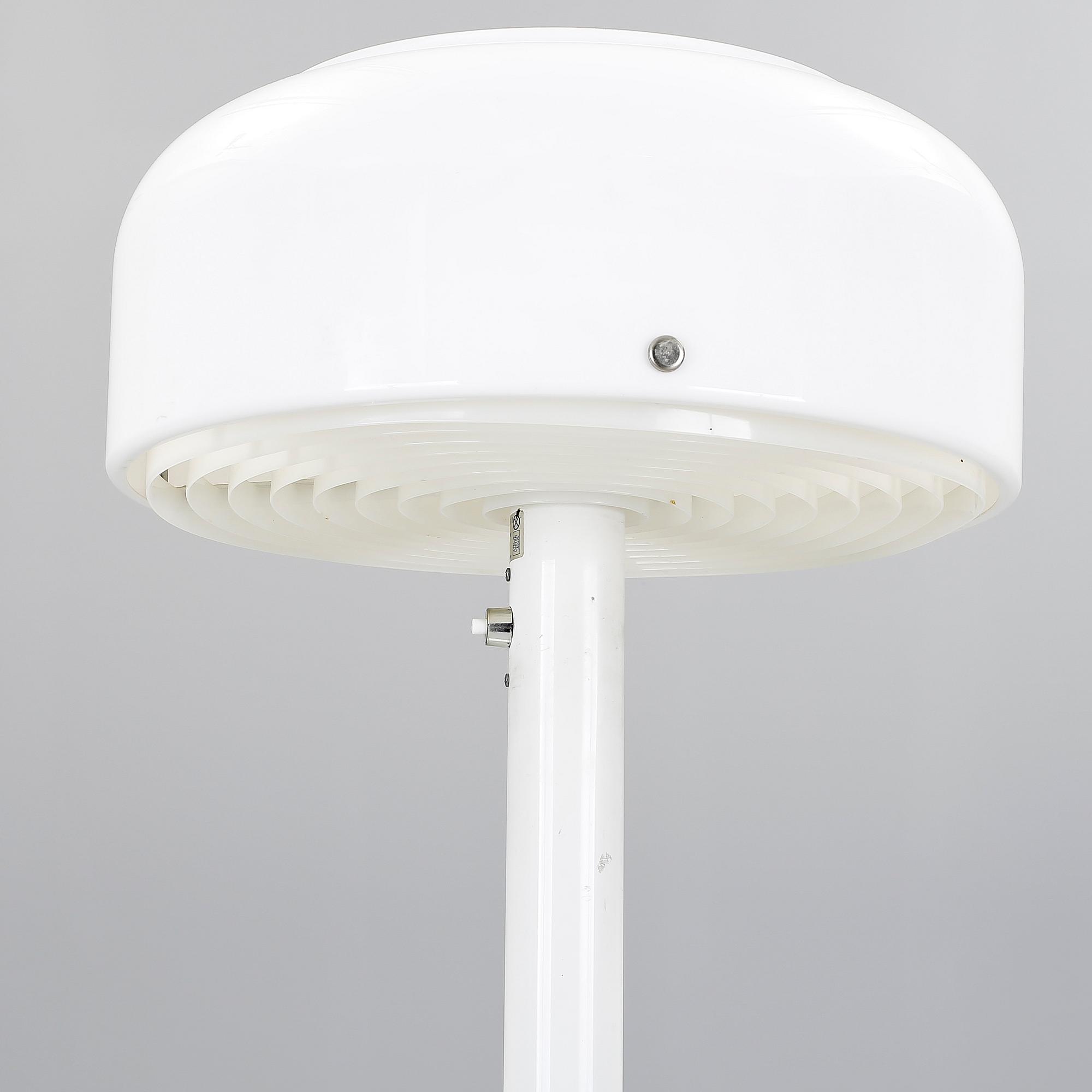 GOLVLAMPA, "Knubbling", Anders Pehrson, Ateljé Lyktan, Åhus.