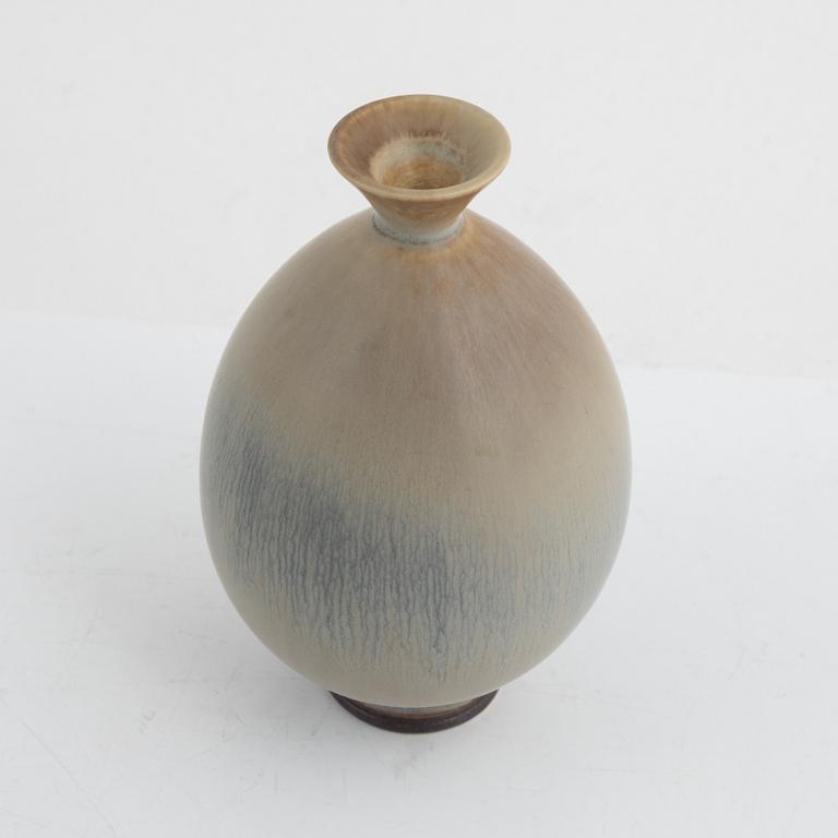 Berndt Friberg, a vase, Gustavsberg Studio, 1976.