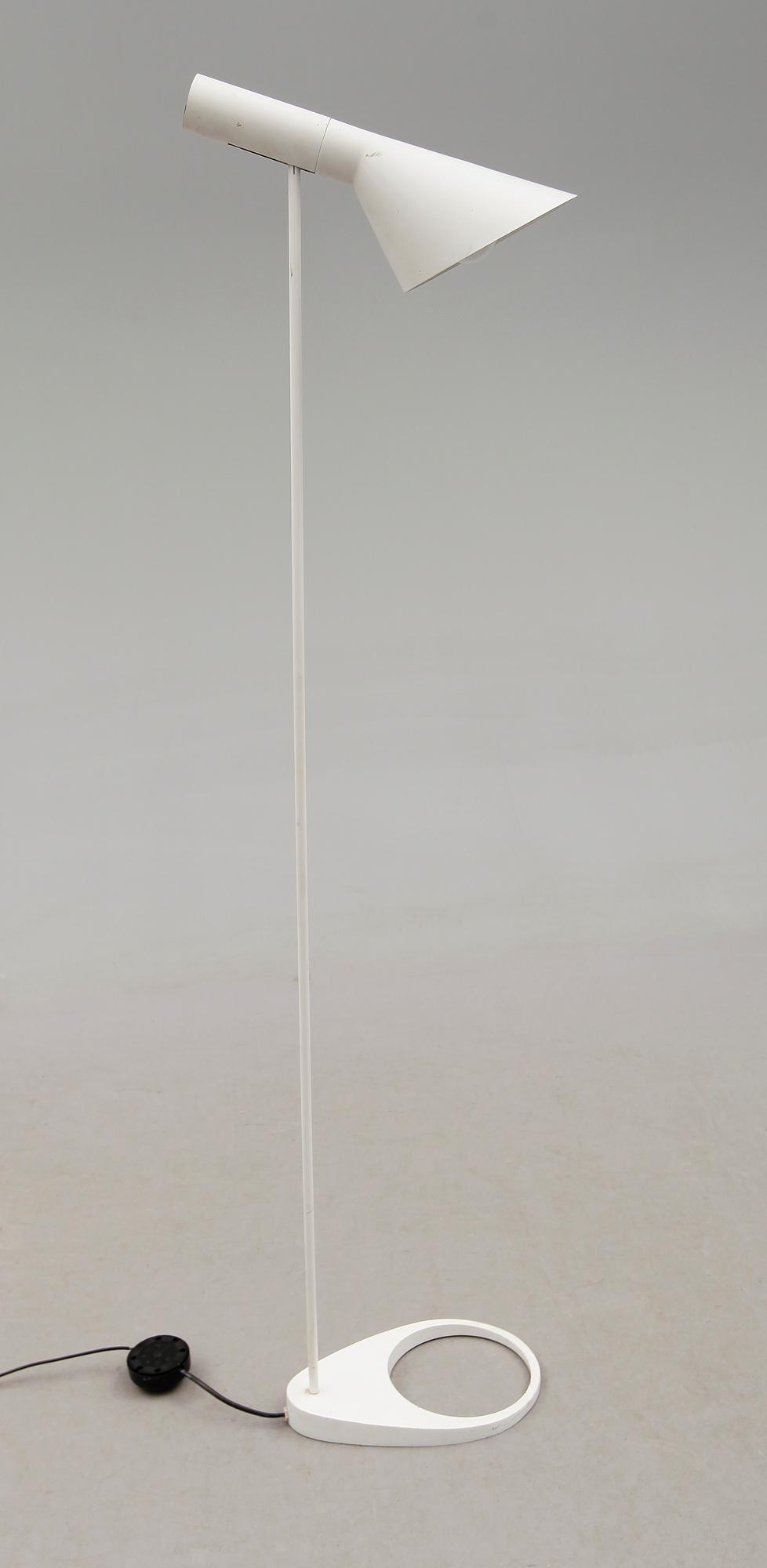 GOLVLAMPA, "AJ", Arne Jacobsen, Louis Poulsen, 1900-talets senare del.