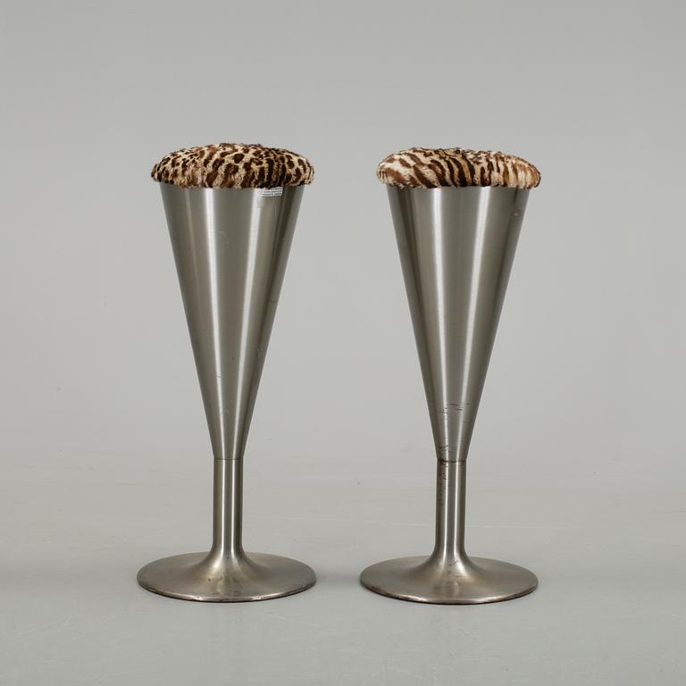 BARPALLAR, ett par, Johanson design, Markaryd, 1900-talets slut.