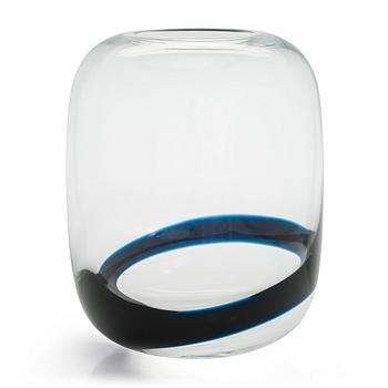 Timo Sarpaneva, A glass vase 'Blues' unsigned. Iittala.