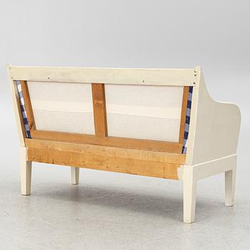Soffa, gustaviansk stil, 1900-talets första hälft.