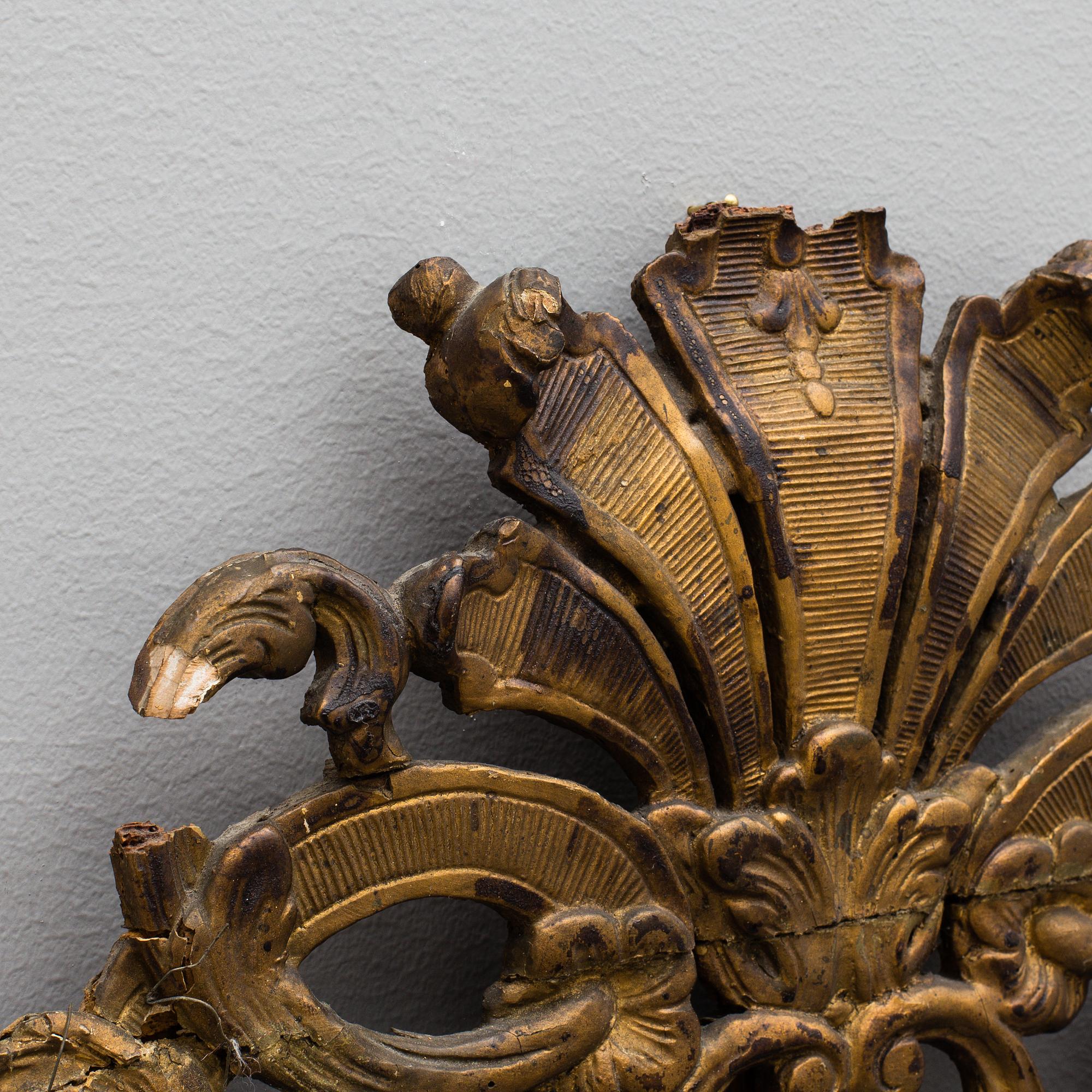 The top part of a Baroque mirror, early 18th century.