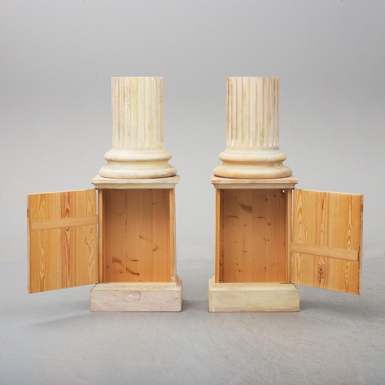 CUPBOARDS, a pair, gustavian style, late 20th / early 21th century.