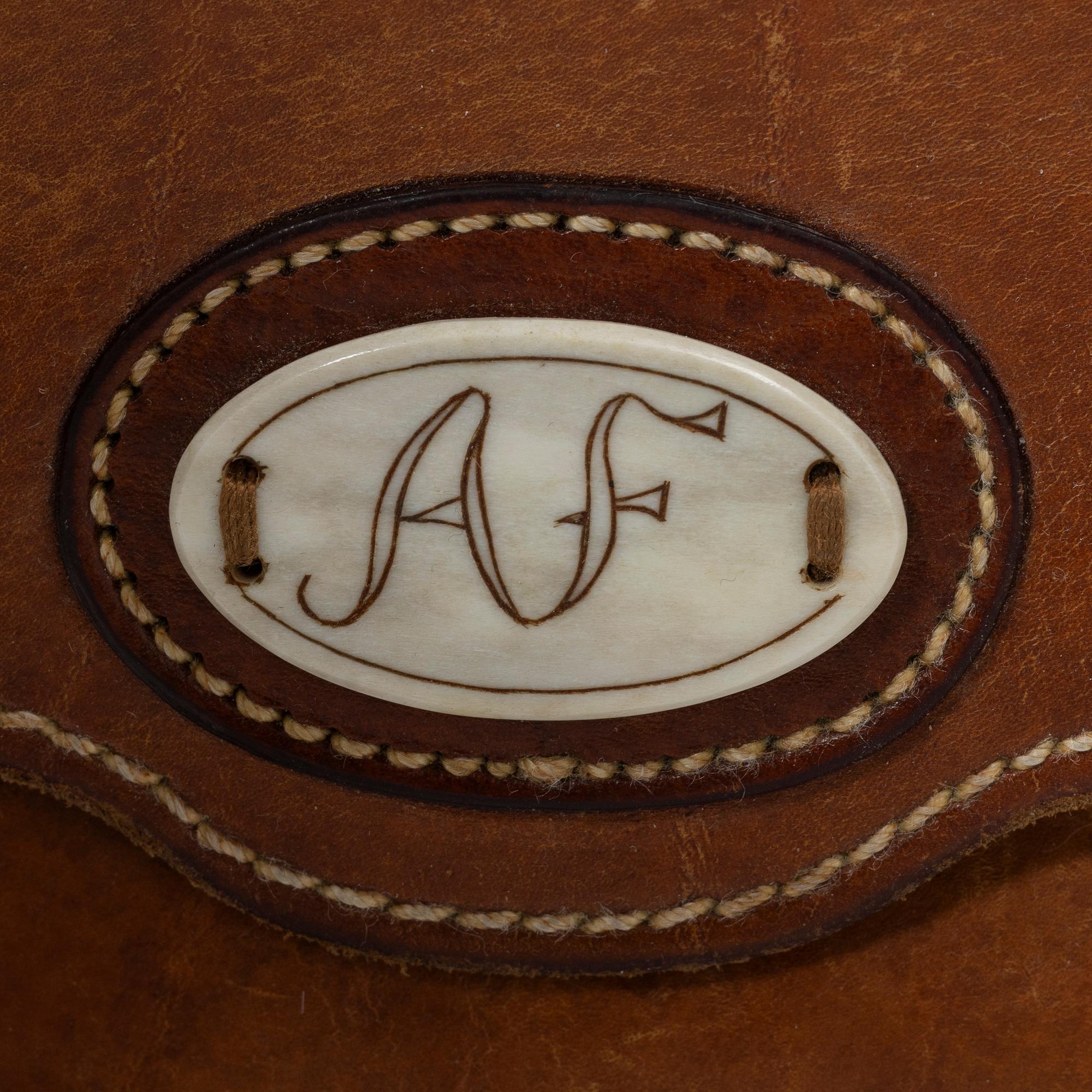 Handbags 2 pcs, Bölebyn's tannery, 2000s.