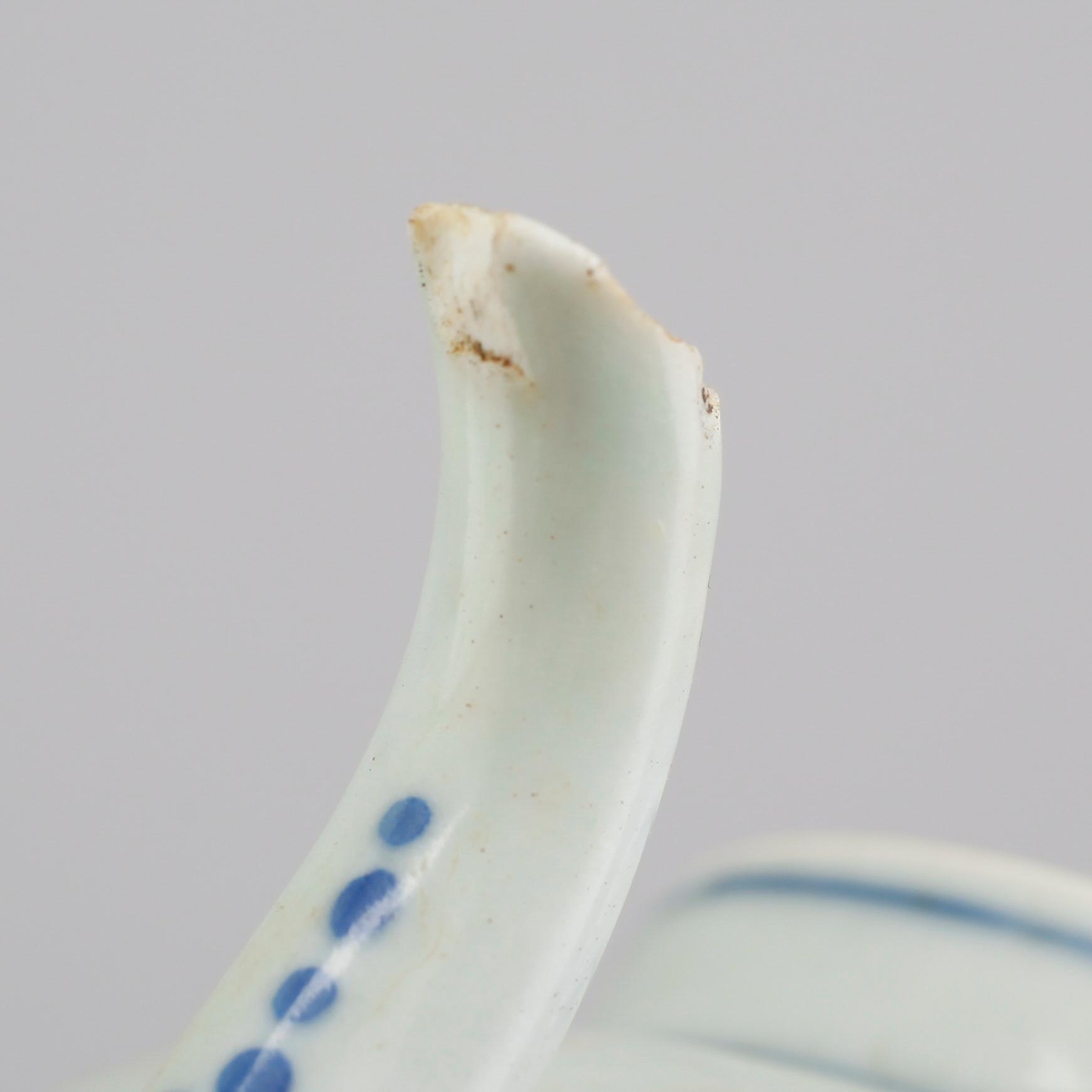 TEKANNA SAMT VINKANNA, porslin, Kina, 1700-tal.