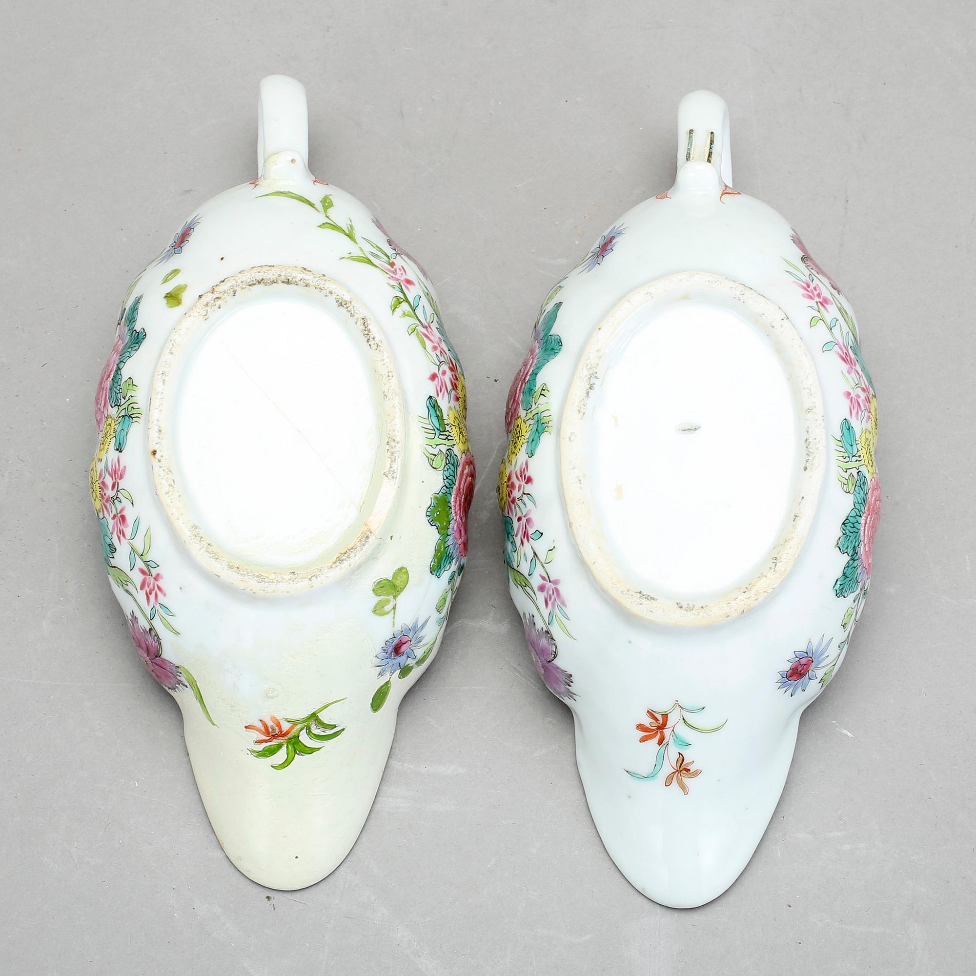 SÅSSNIPOR, ett par. Porslin, Kina, Qing dynastin, Qianlong, 1736-95.