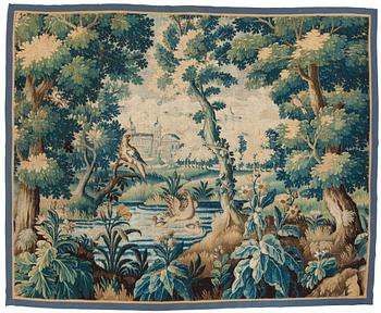 795. TAPESTRY. Tapestry weave. "Verdure". 190 x  235 cm. Flanders around 1700.