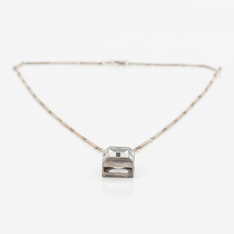Collier silver med fasettslipad bergkristall, Hallberg.